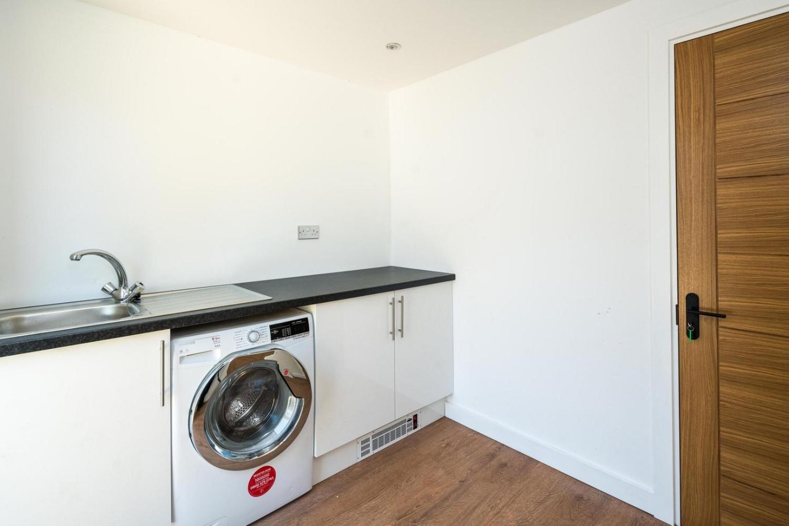 Elegant 2bd House With Garden And Decked Patio * London